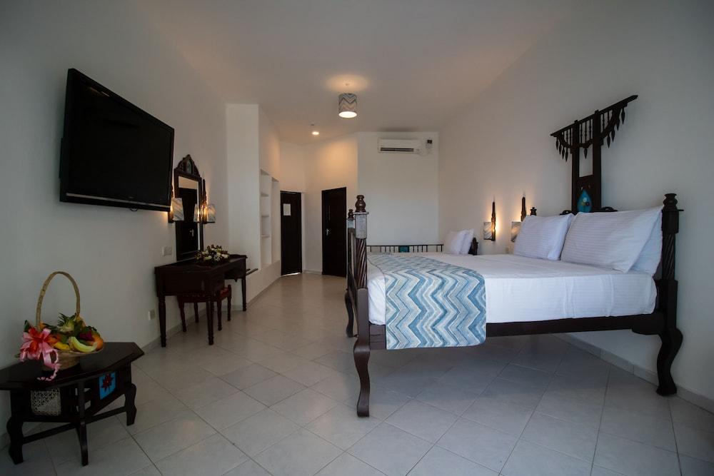Bamburi Beach Hotel Eksteriør bilde