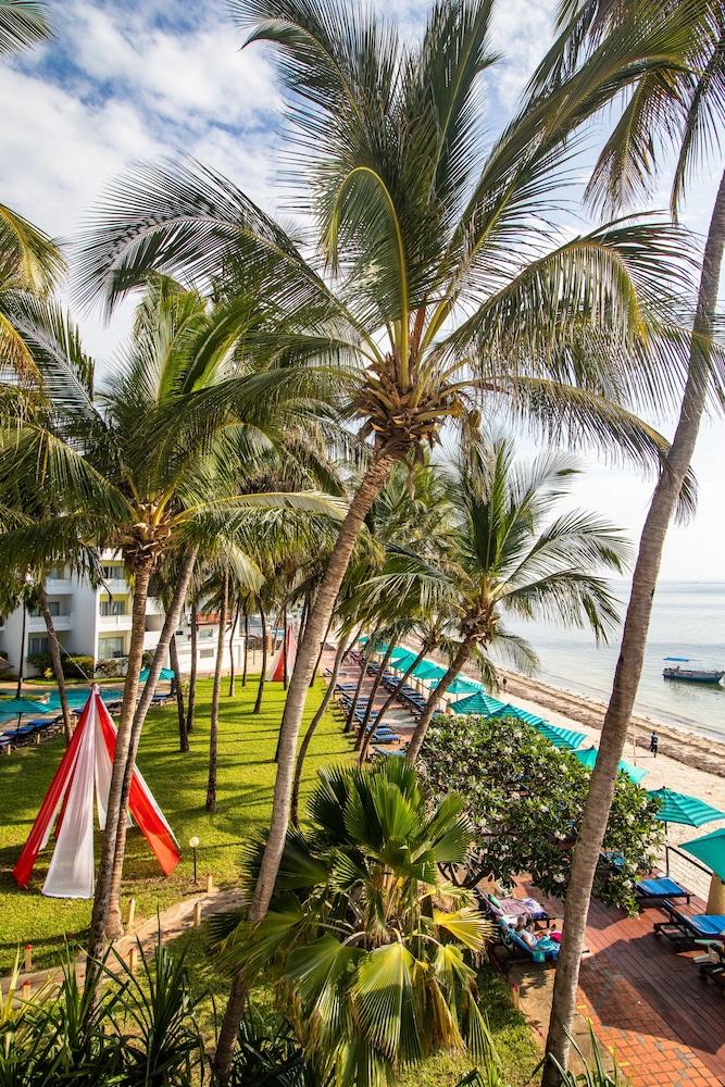 Bamburi Beach Hotel Eksteriør bilde
